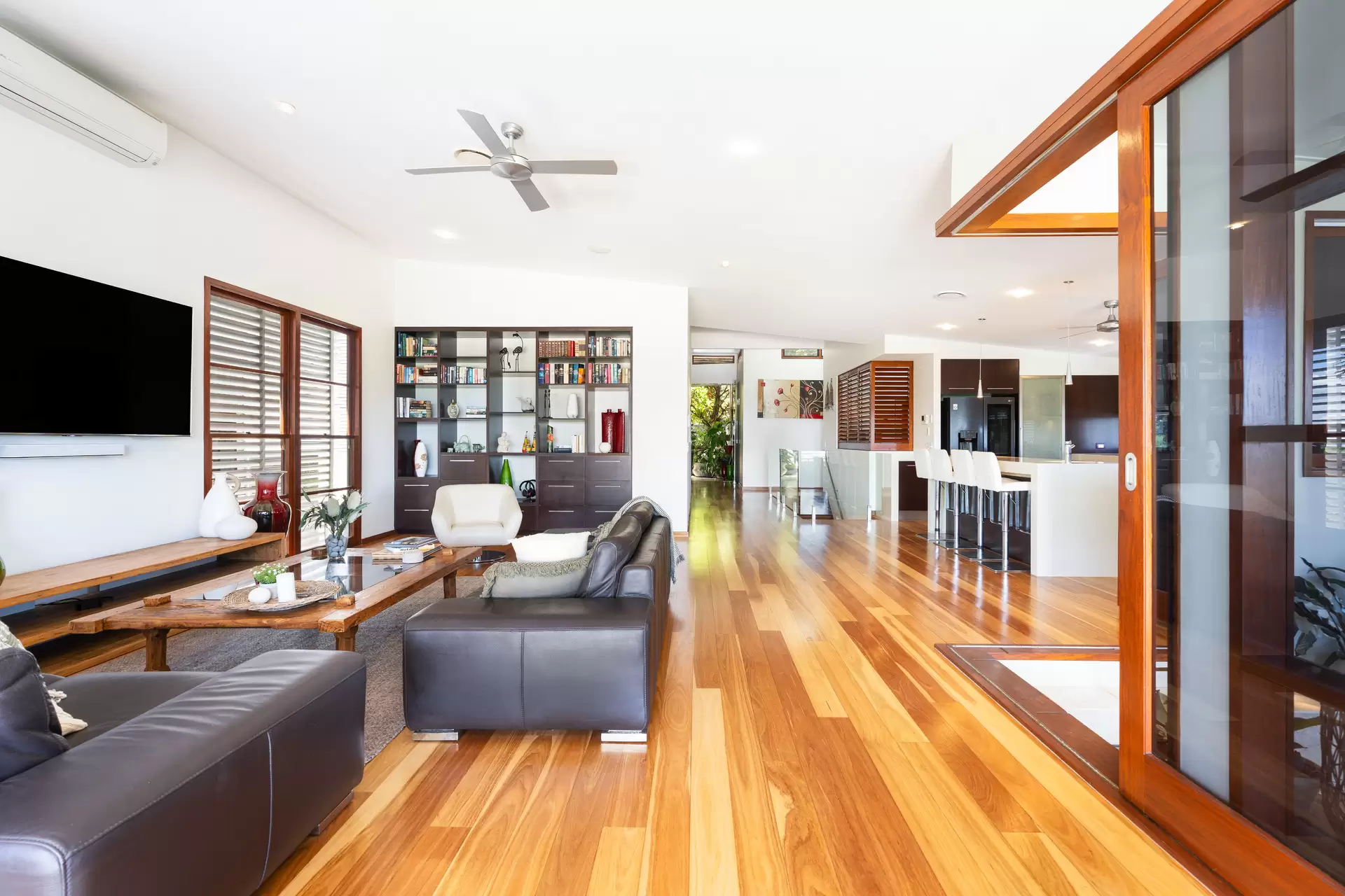 Photo #9: 11 Eugarie Street, Noosa Heads - For Sale by Ray White Noosa