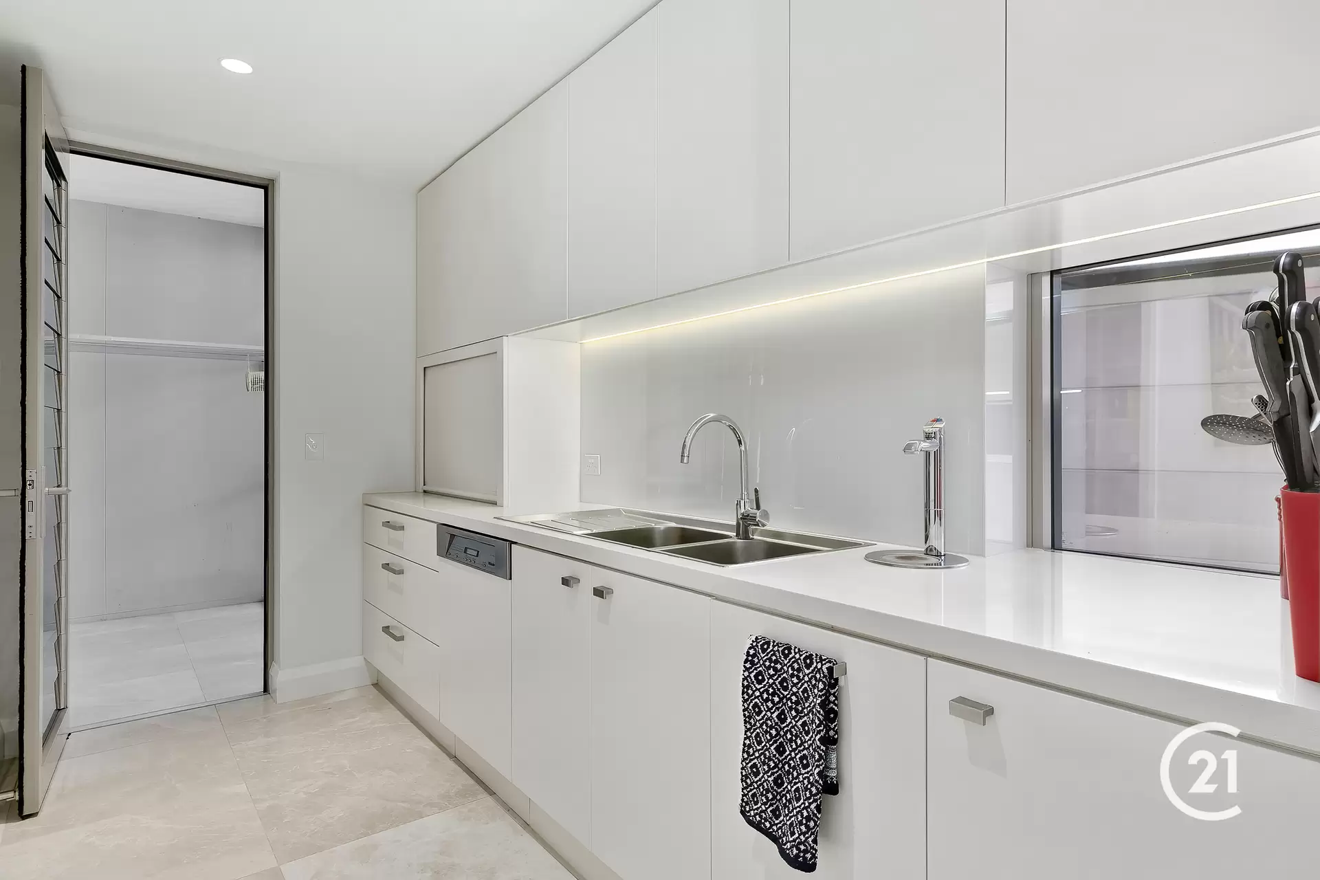 Photo #12: 13/10 Serenity Close, Noosa Heads - Sold by Ray White Noosa