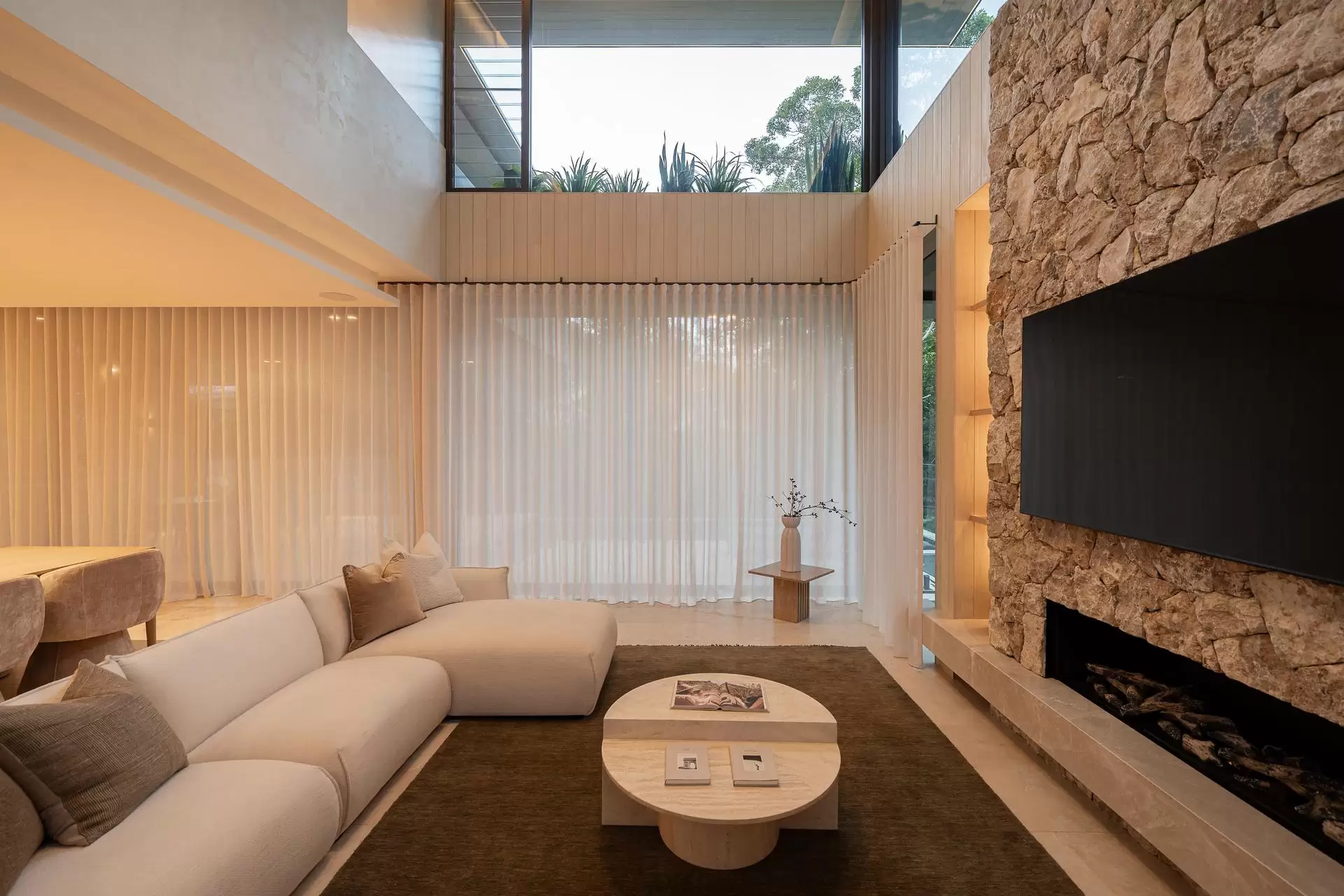 Photo #4: 11 Little Cove Road, Noosa Heads - For Sale by Ray White Noosa