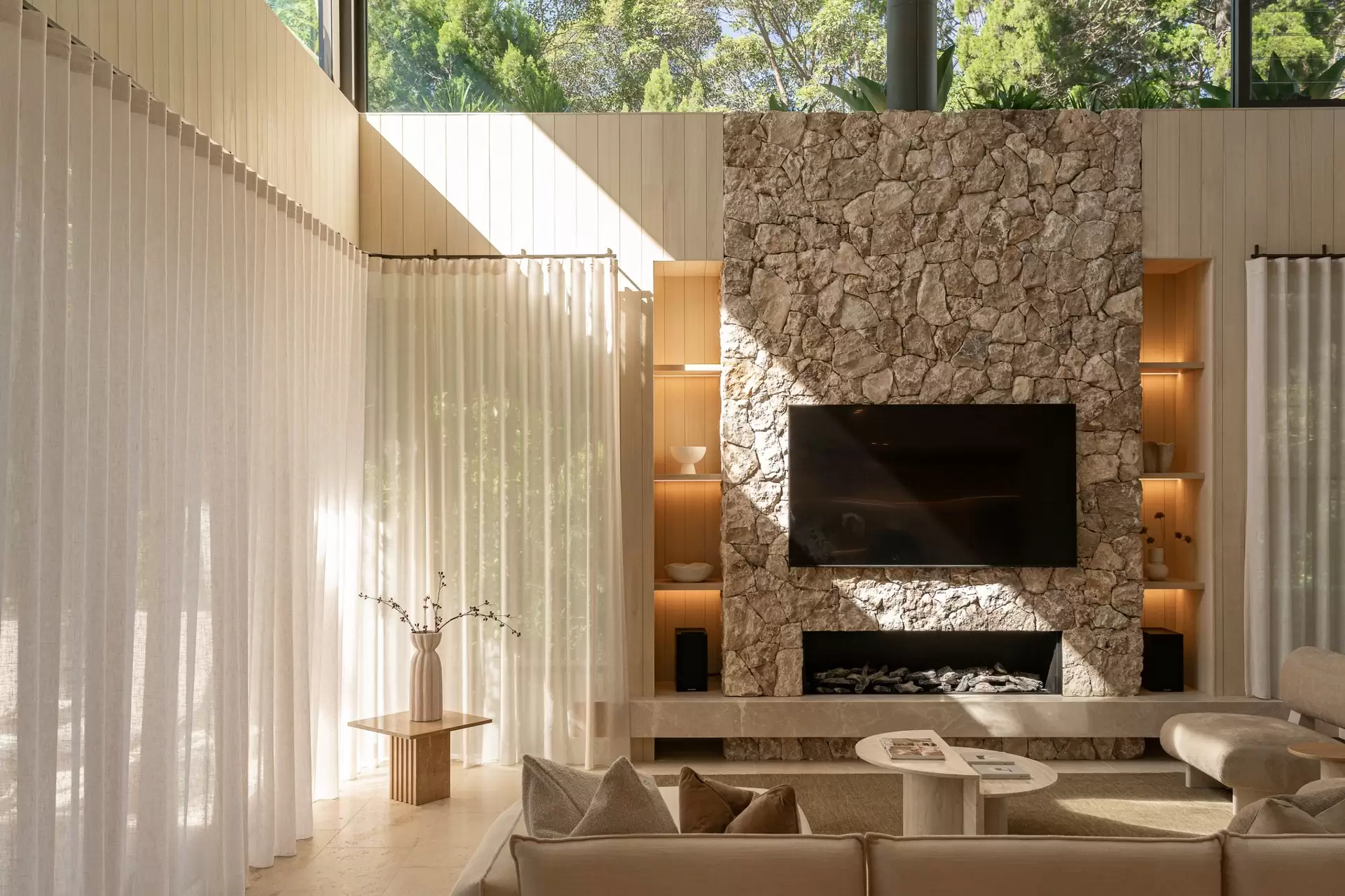 Photo #8: 11 Little Cove Road, Noosa Heads - For Sale by Ray White Noosa