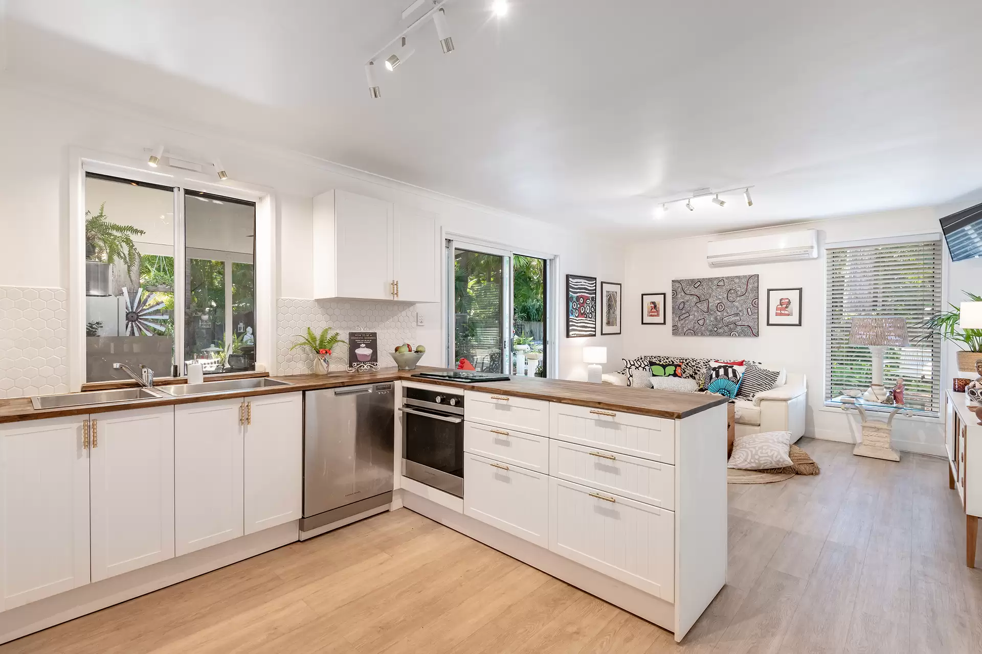 Photo #6: 8 Forest Court, Tewantin - Sold by Ray White Noosa
