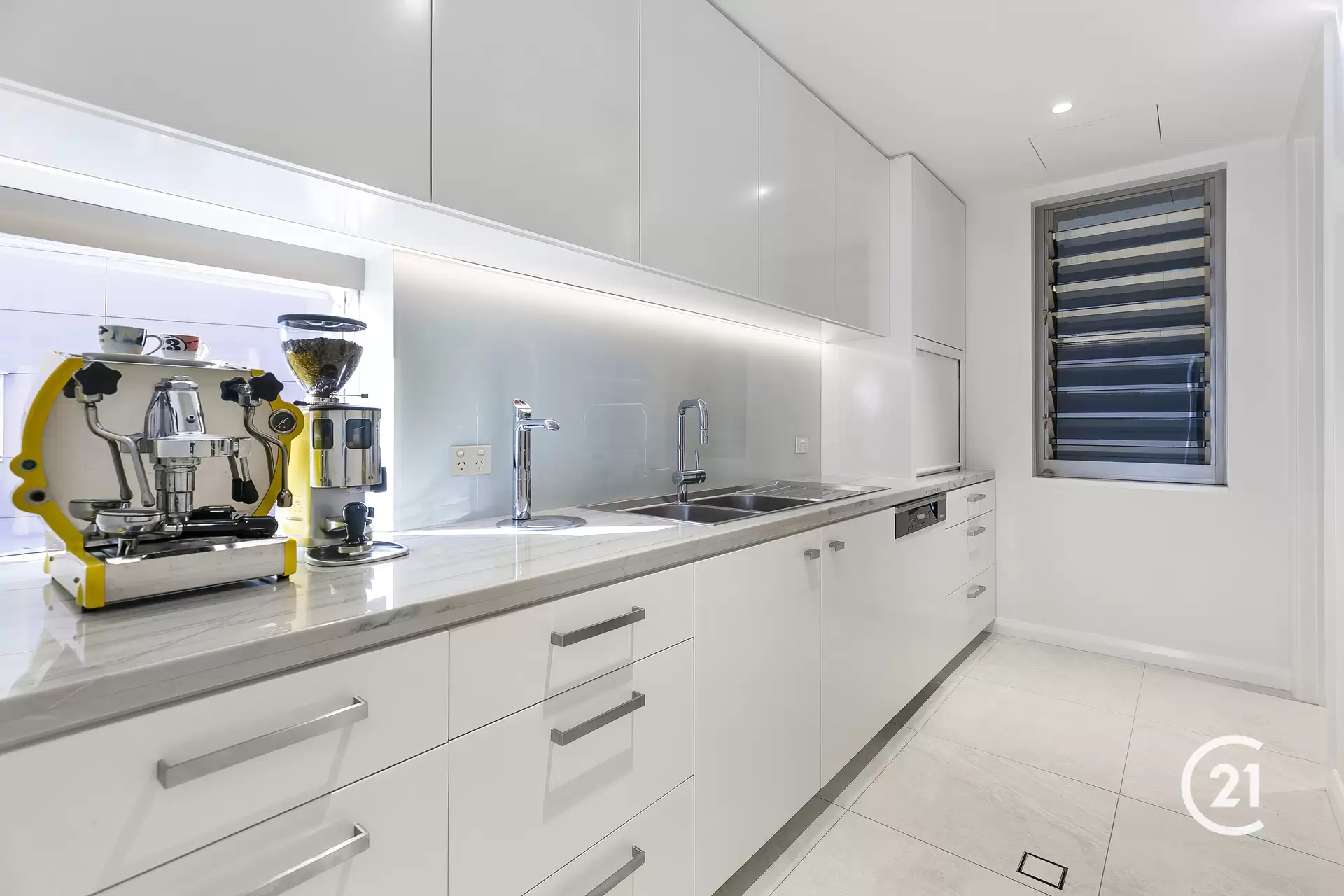 Photo #24: 30/10 Serenity Close, Noosa Heads - Sold by Ray White Noosa