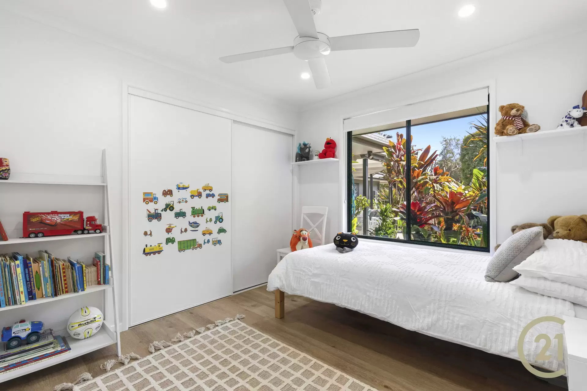 Photo #10: 4 Thornbill Court, Noosa Heads - Sold by Ray White Noosa