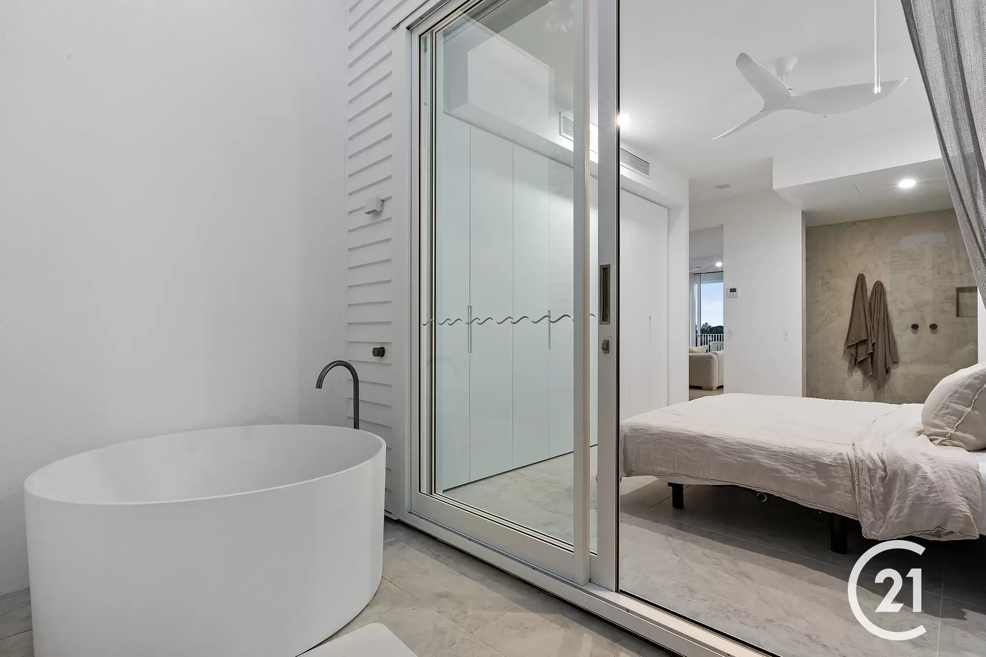 Photo #10: 4/31 Bottlebrush Avenue, Noosa Heads - Sold by Ray White Noosa