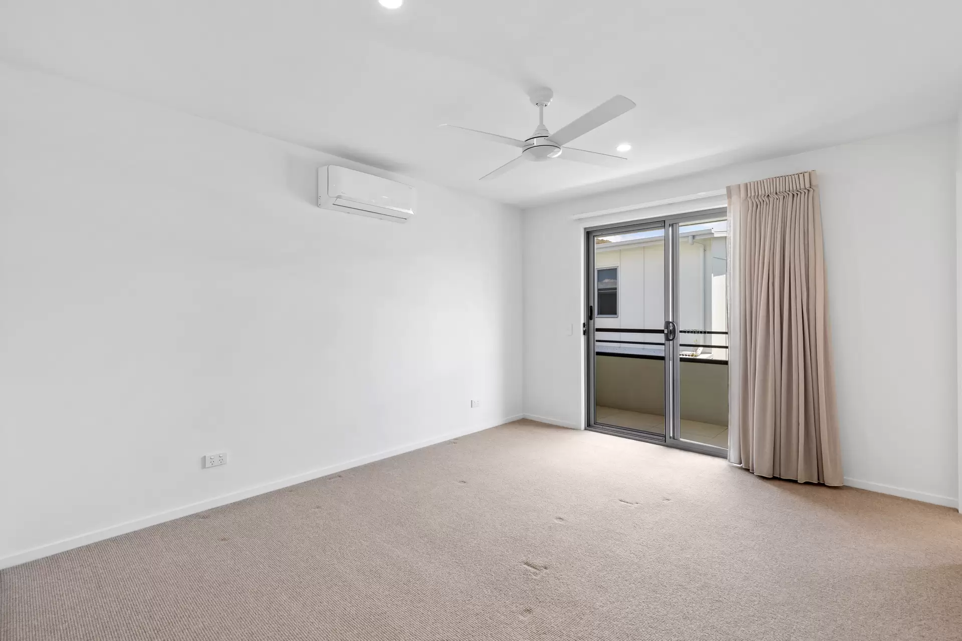 Photo #8: 17/1 Suncoast Beach Drive, Mount Coolum - Sold by Ray White Noosa