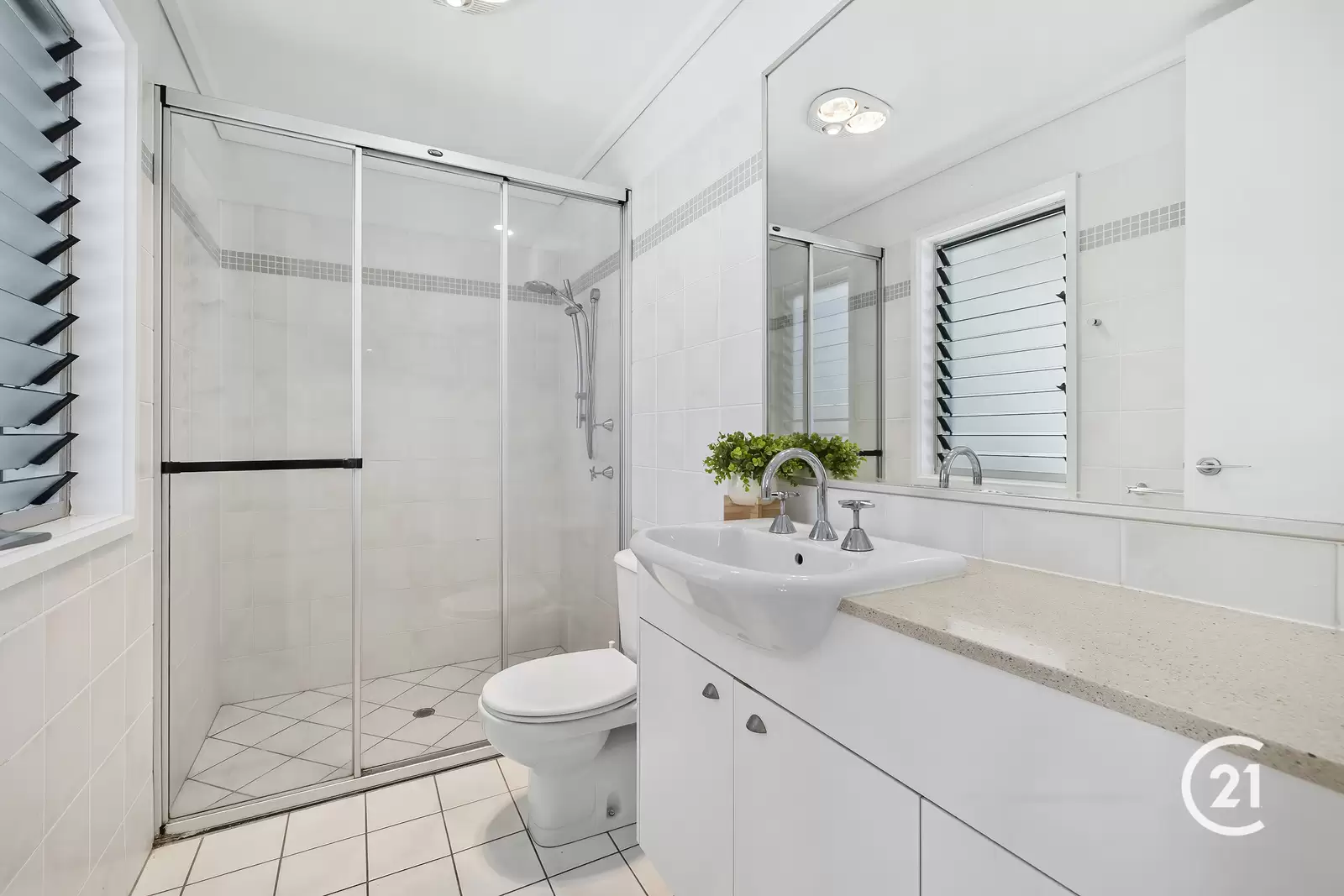Photo #14: 4/2 Second Avenue, Coolum Beach - Sold by Ray White Noosa