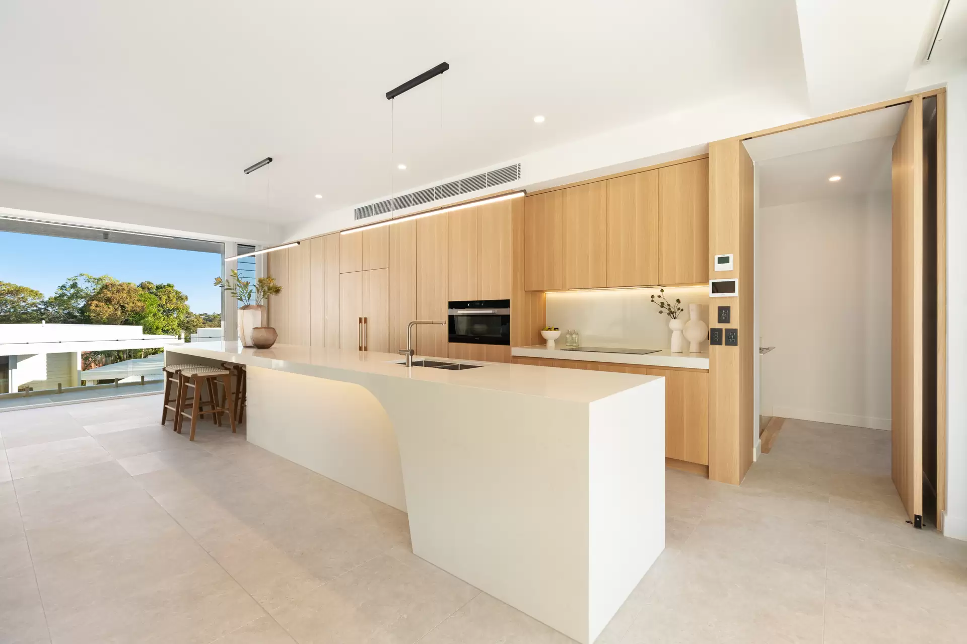 Photo #12: 2/10 Natasha Avenue, Noosa Heads - Auction by Ray White Noosa