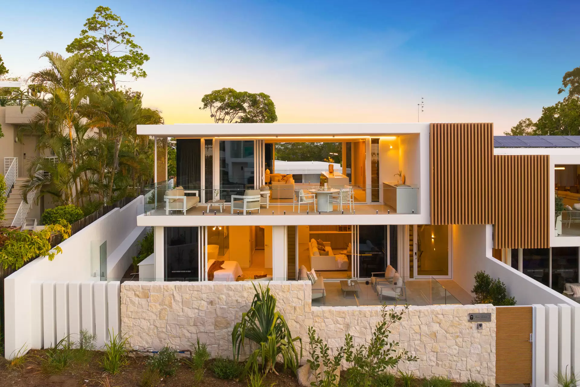 Photo #13: 2/10 Natasha Avenue, Noosa Heads - Auction by Ray White Noosa