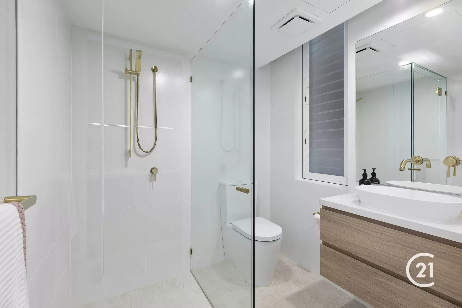 Photo #23: 2/7 William Street, Noosaville - Sold by Ray White Noosa