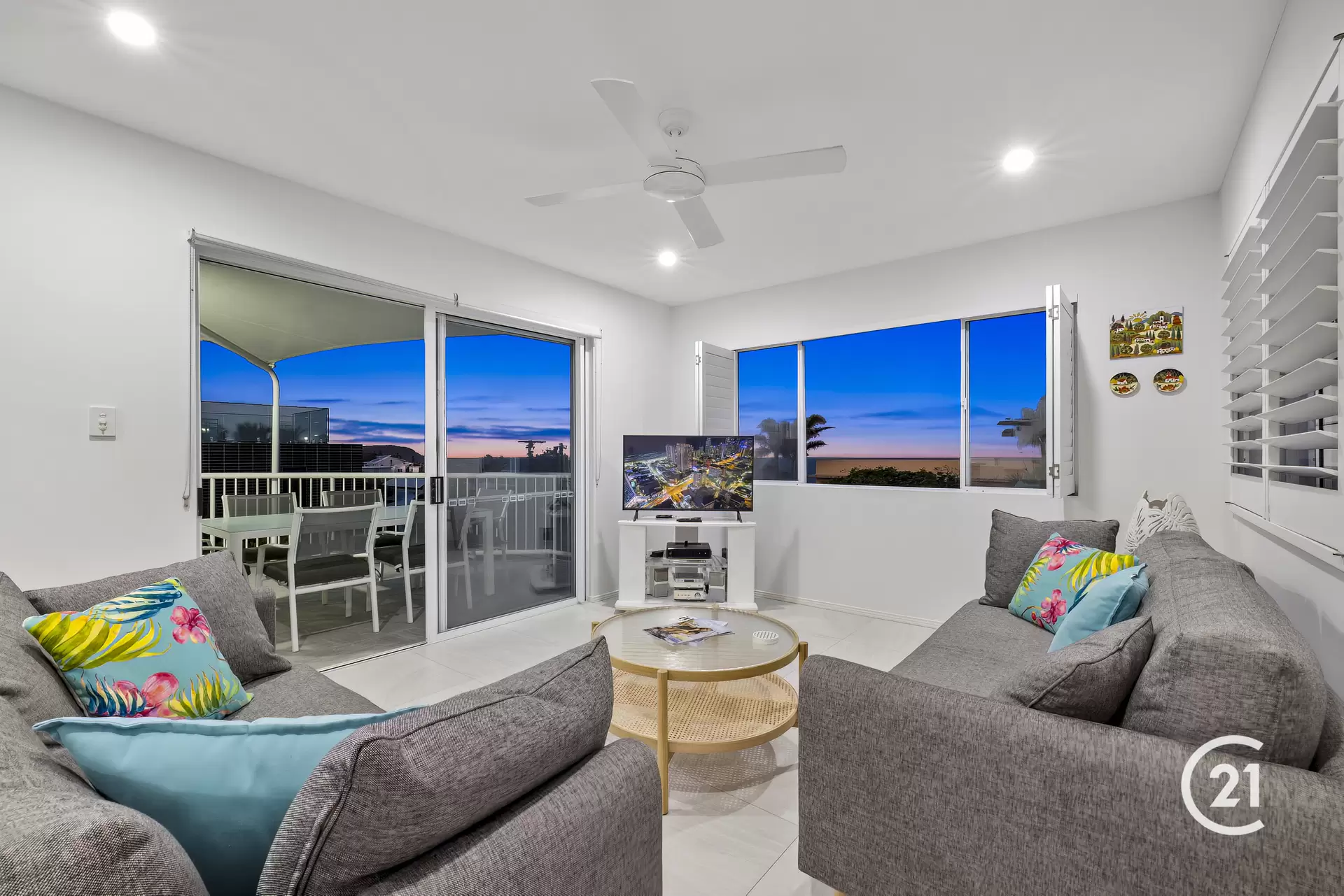 Photo #16: 2/37 Tingira Crescent, Sunrise Beach - Sold by Ray White Noosa
