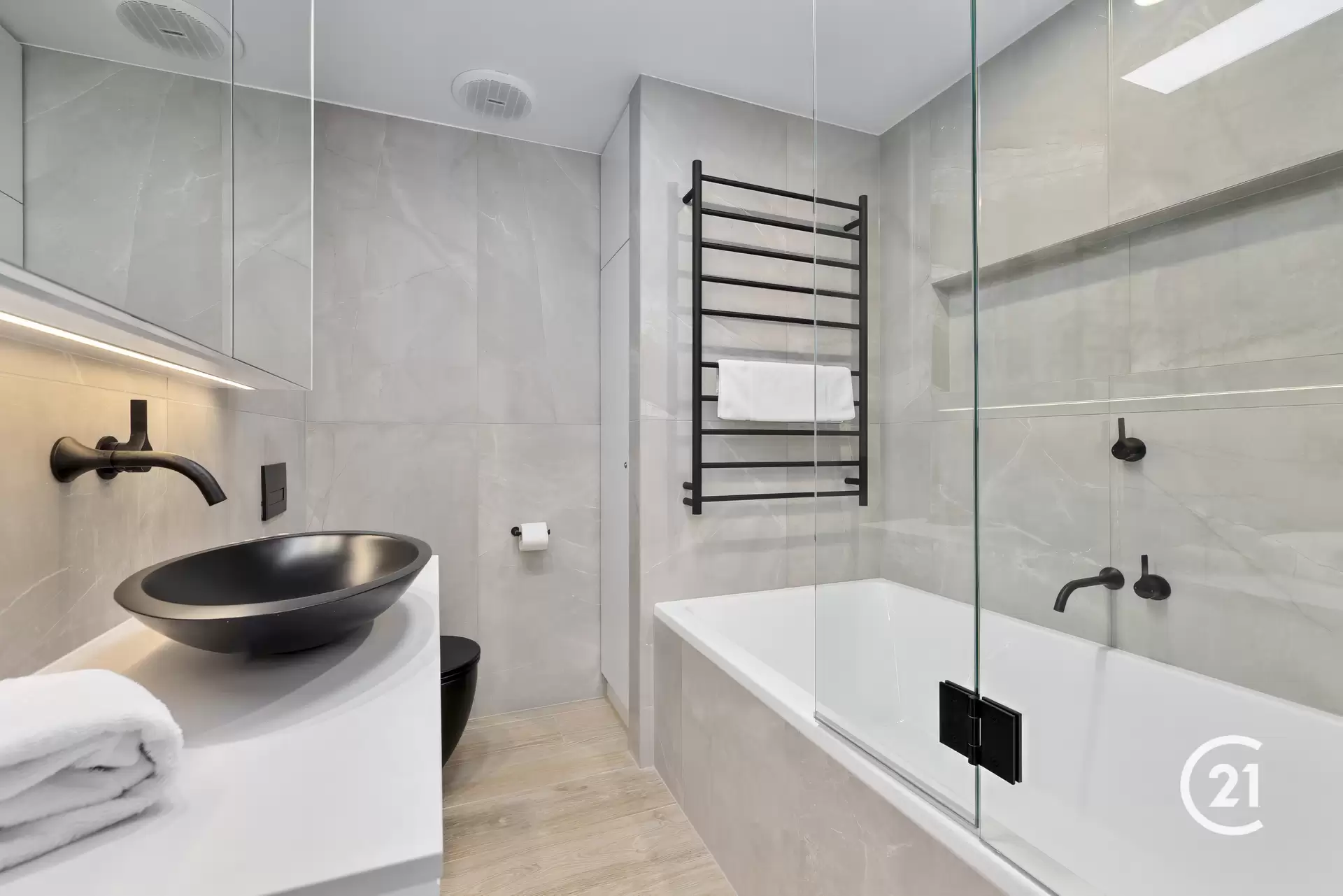 Photo #10: 11/6 Douglas Street, Sunshine Beach - Sold by Ray White Noosa
