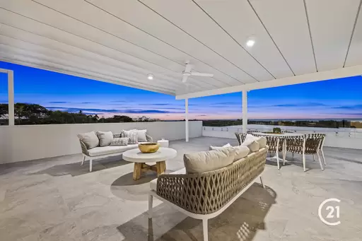 7/17 First Avenue, Coolum Beach Sold by Ray White Noosa - image 2