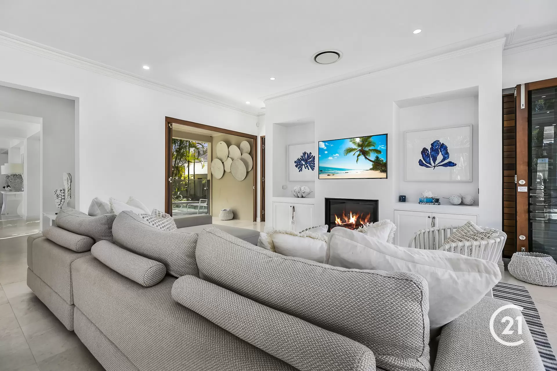 Photo #8: 7 Dolphin Crescent, Noosaville - Sold by Ray White Noosa