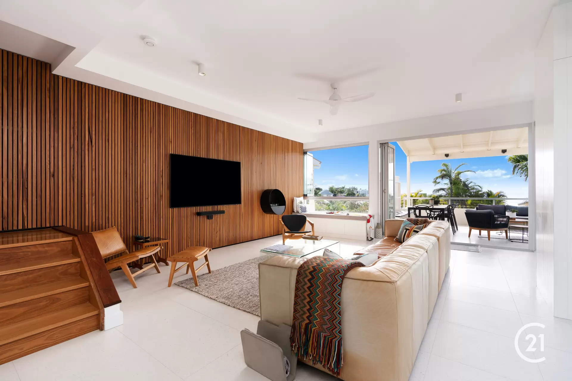 Photo #3: House 2 Sobraon Street, Sunrise Beach - Sold by Ray White Noosa