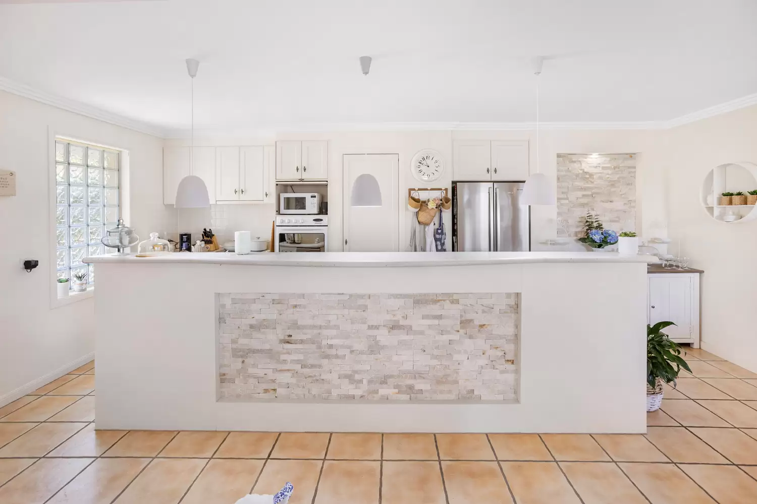 Photo #8: 12 Orealla Crescent, Sunrise Beach - Sold by Ray White Noosa
