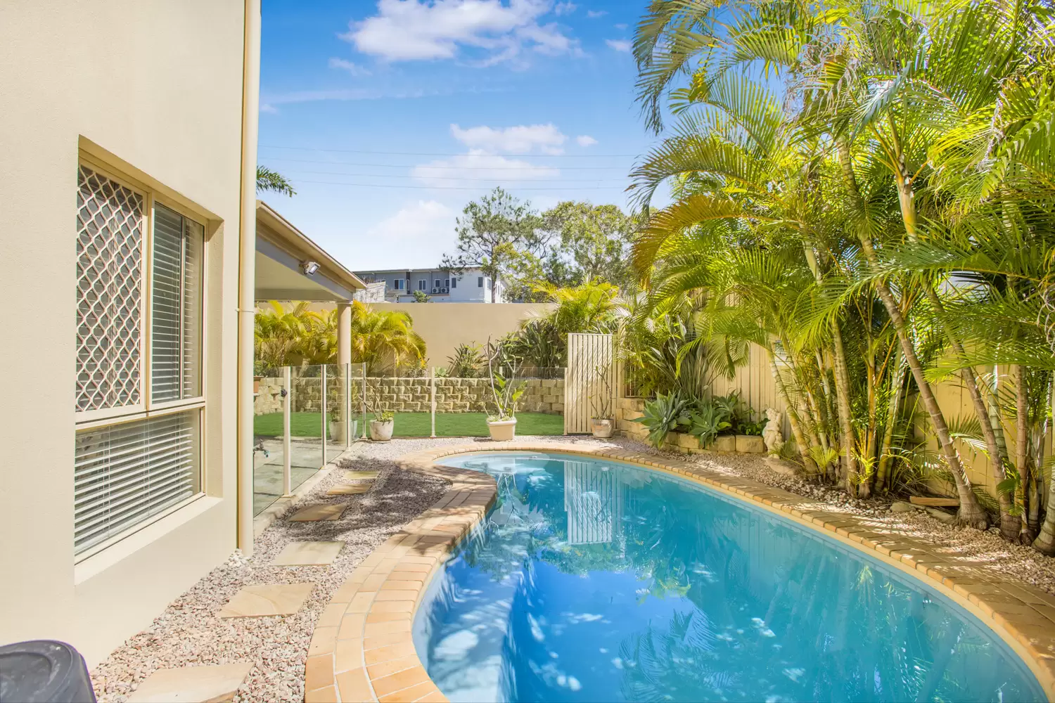 Photo #16: 12 Orealla Crescent, Sunrise Beach - Sold by Ray White Noosa