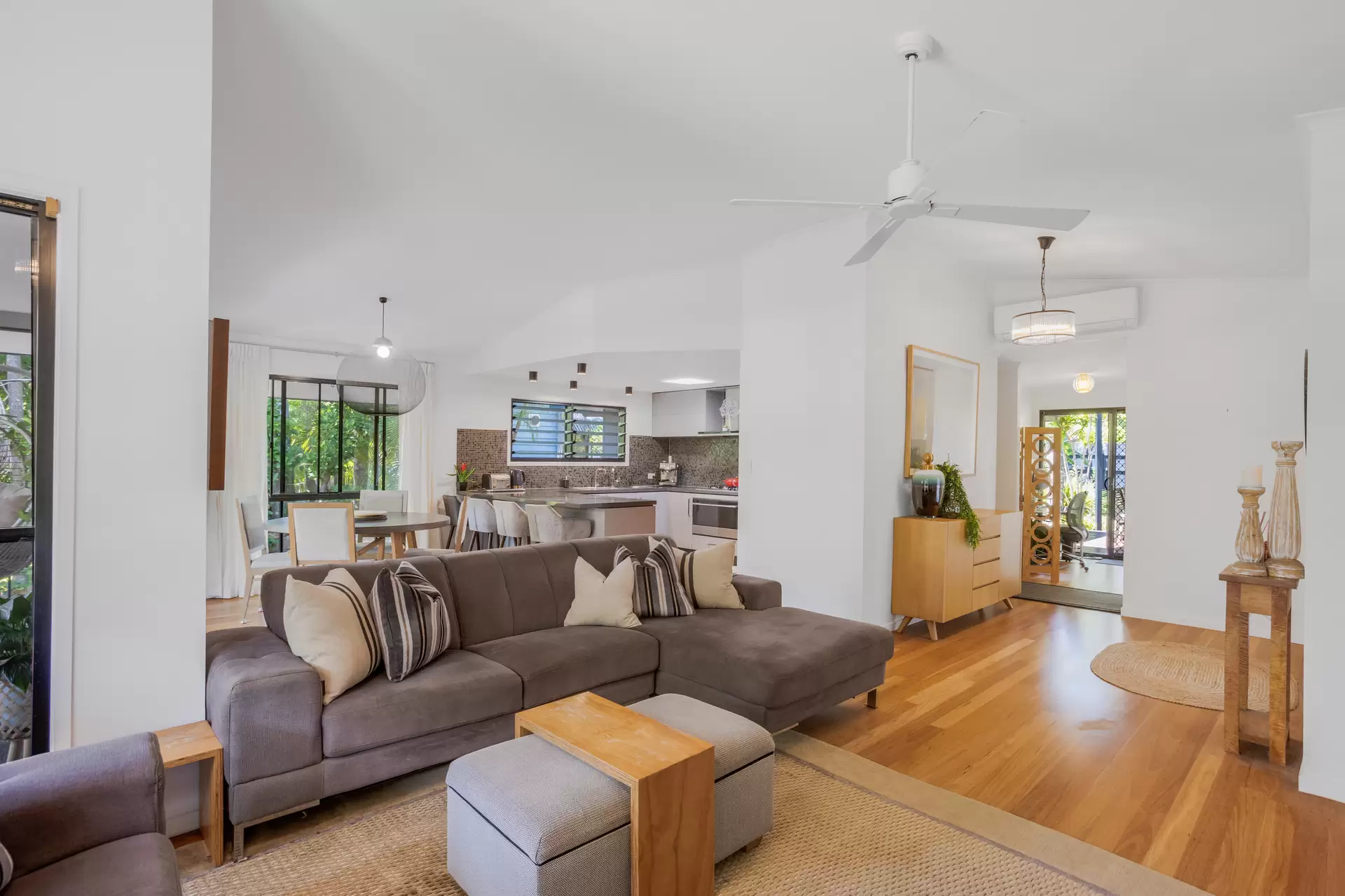Photo #5: 136 Havana Road West, Peregian Springs - Sold by Ray White Noosa