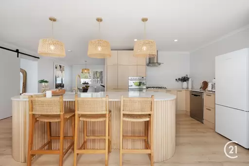 30 Seafarer Court, Castaways Beach Sold by Ray White Noosa - image 3