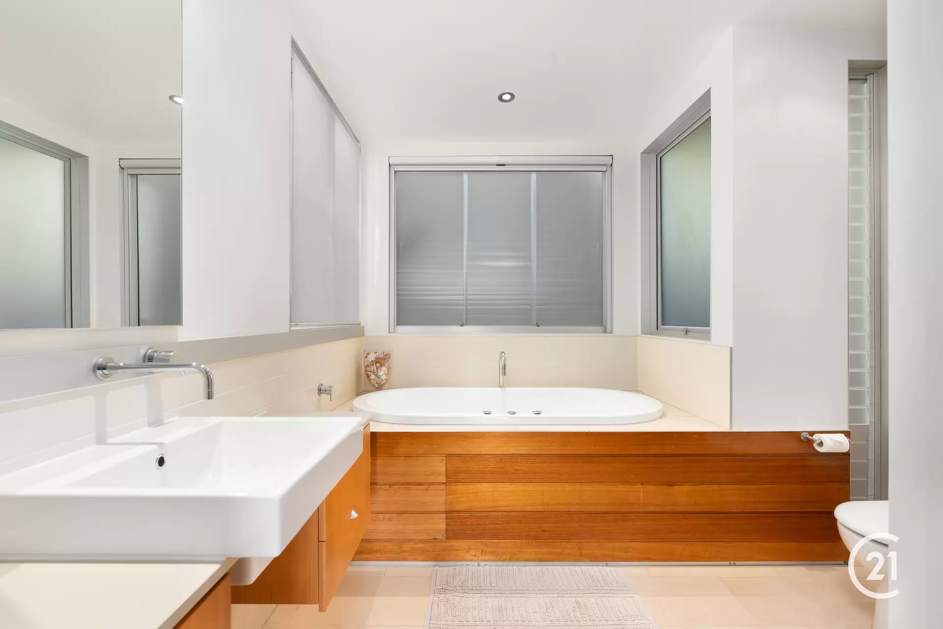 Photo #11: 4/3 Morwong Drive, Noosa Heads - Sold by Ray White Noosa