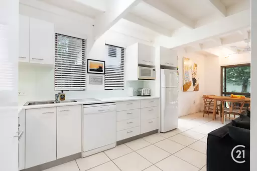 2/11 Noosa Parade, Noosa Heads Sold by Ray White Noosa - image 8