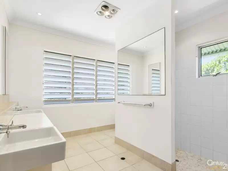 Photo #16: 6 Coucal Crescent, Peregian Beach - Sold by Ray White Noosa
