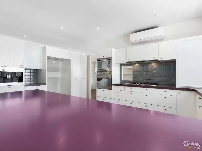Photo #8: 6 Coucal Crescent, Peregian Beach - Sold by Ray White Noosa