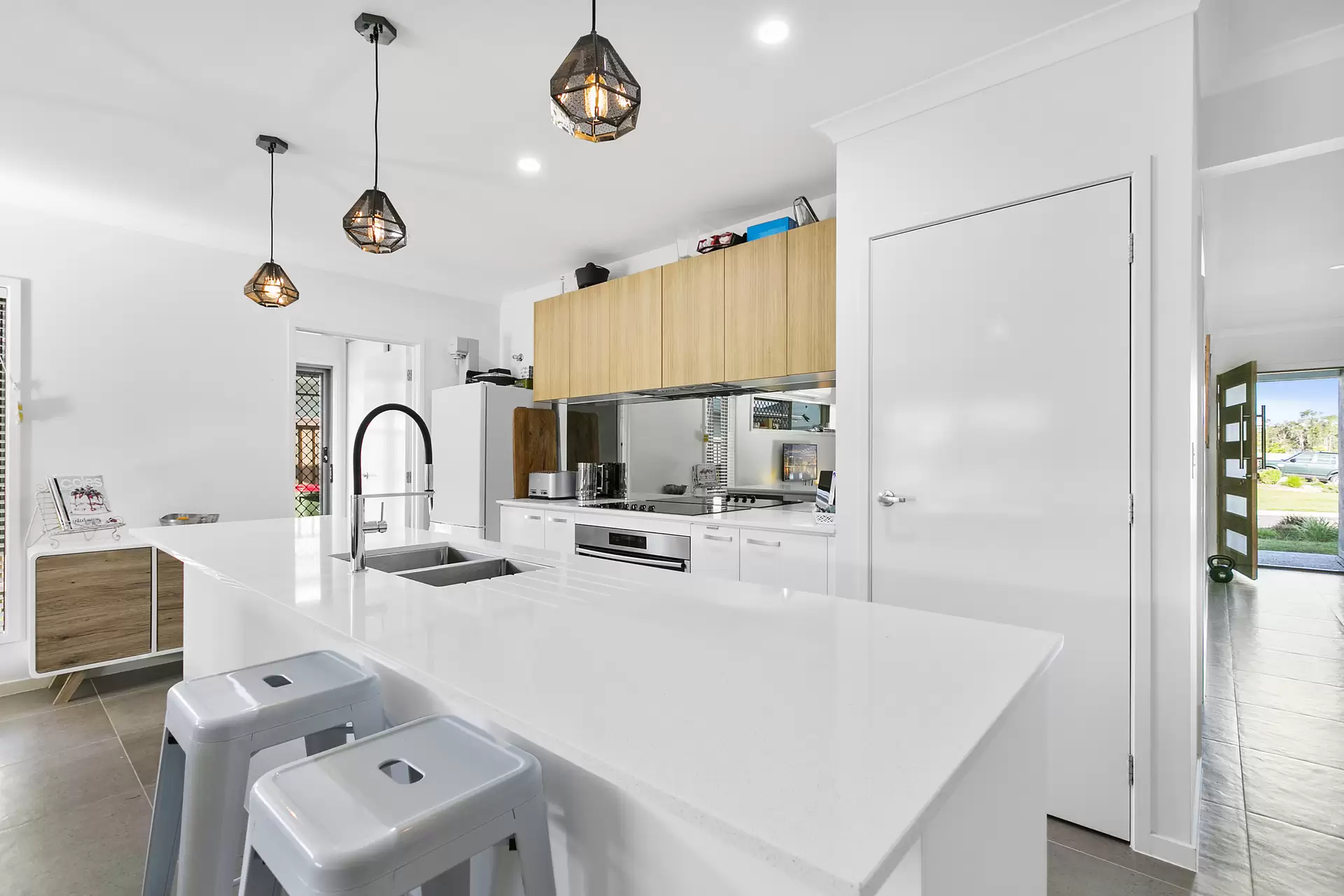 Photo #5: 6  Long Board Street, Peregian Beach - Sold by Ray White Noosa