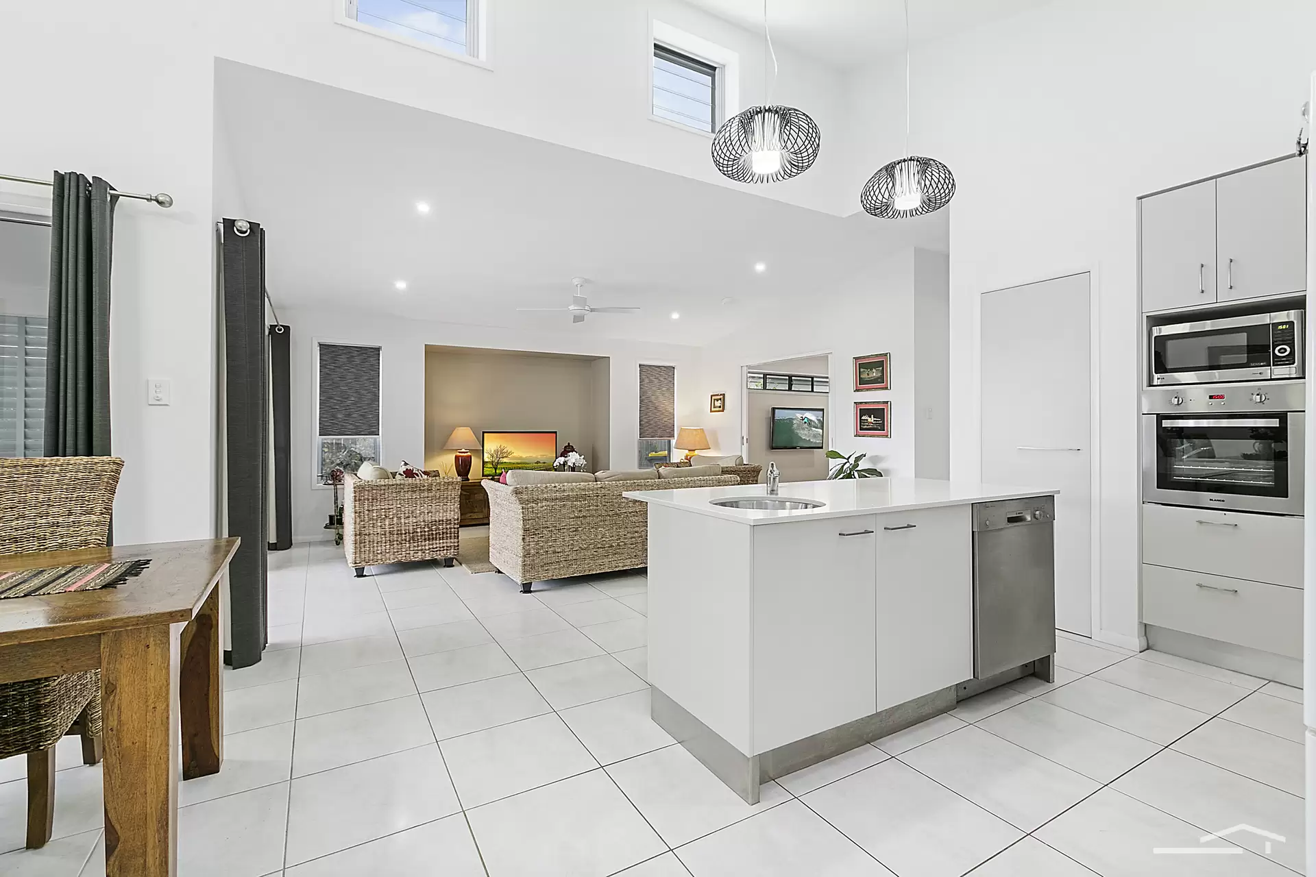 Photo #8: 11 Oakbridge Way, Peregian Springs - Sold by Ray White Noosa