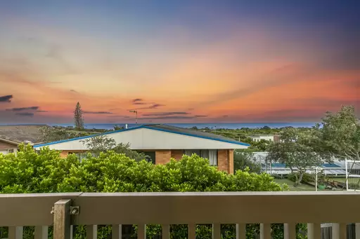 2/20 Jacana Street, Peregian Beach Sold by Ray White Noosa