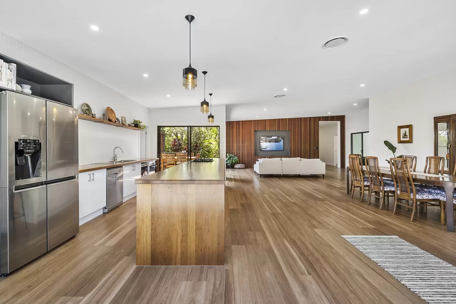 Photo #16: 24 Sunset Drive, Noosa Heads - Sold by Ray White Noosa