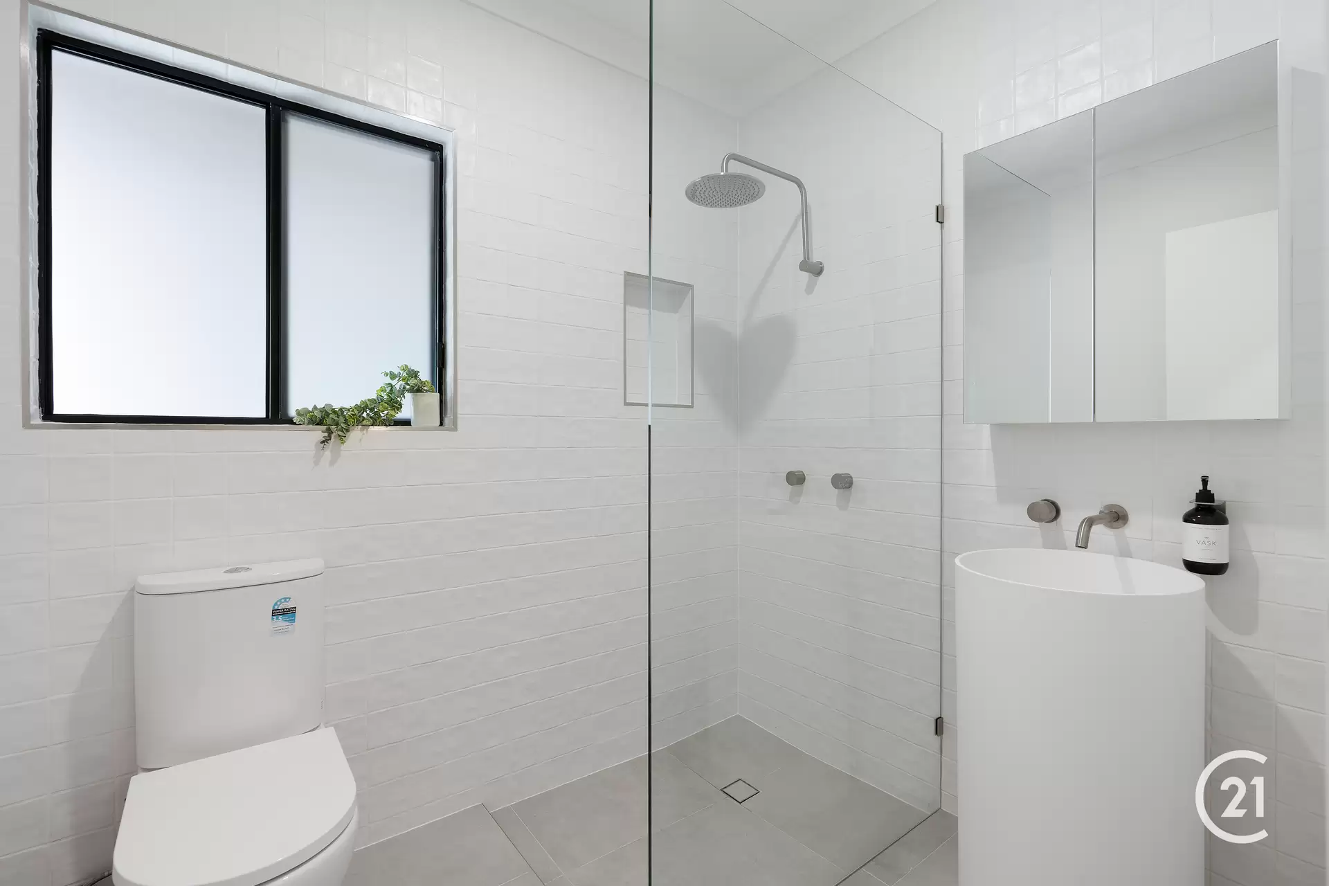 Photo #17: 10 Honeysuckle Lane, Noosa Heads - Sold by Ray White Noosa