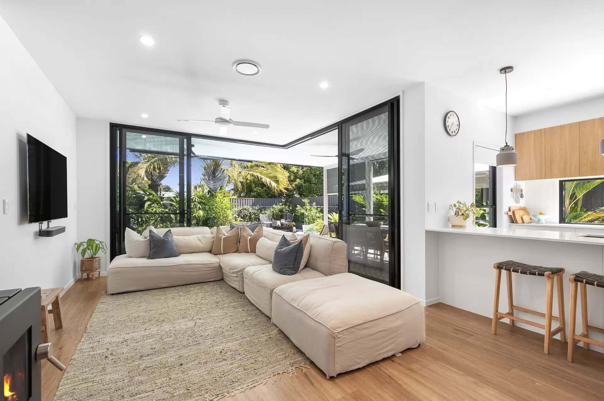 Photo #5: 49 Pacific Avenue, Sunshine Beach - For Sale by Ray White Noosa