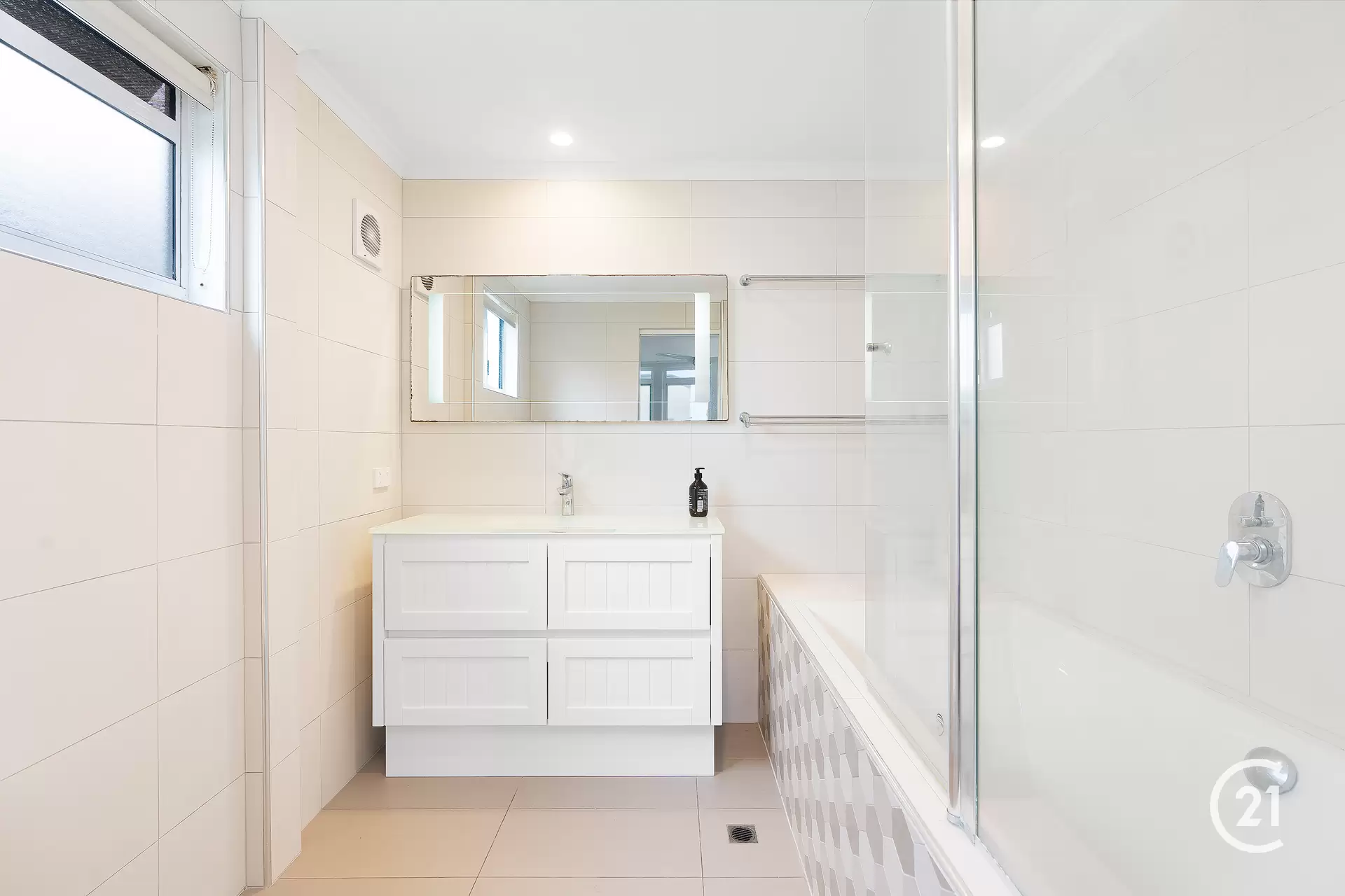 Photo #11: 14/528 David Low Way, Castaways Beach - Sold by Ray White Noosa
