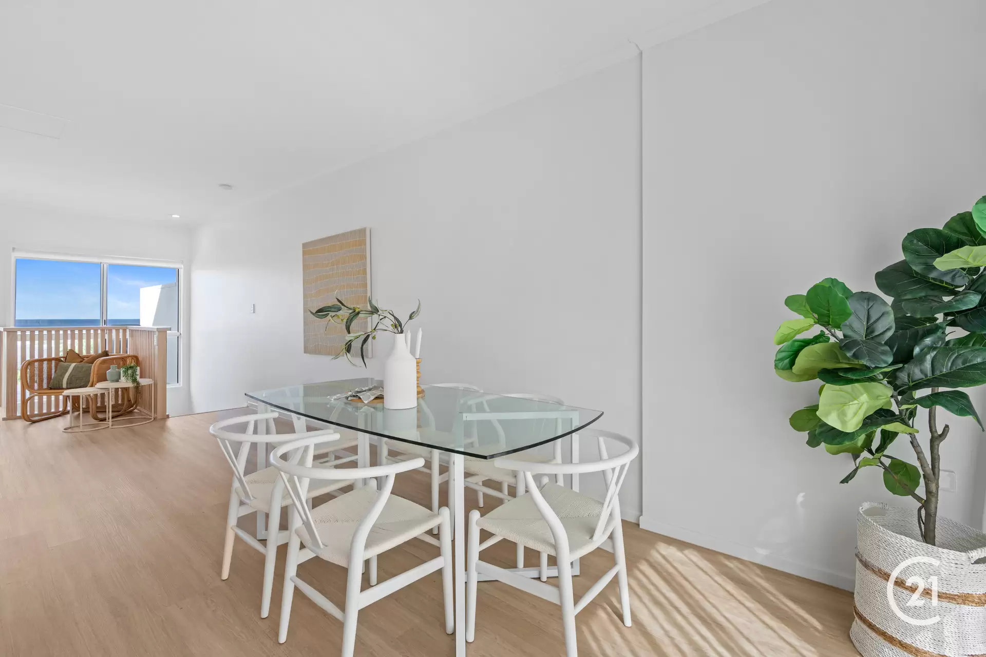 Photo #8: 2/6 Sobraon Street, Sunrise Beach - Sold by Ray White Noosa