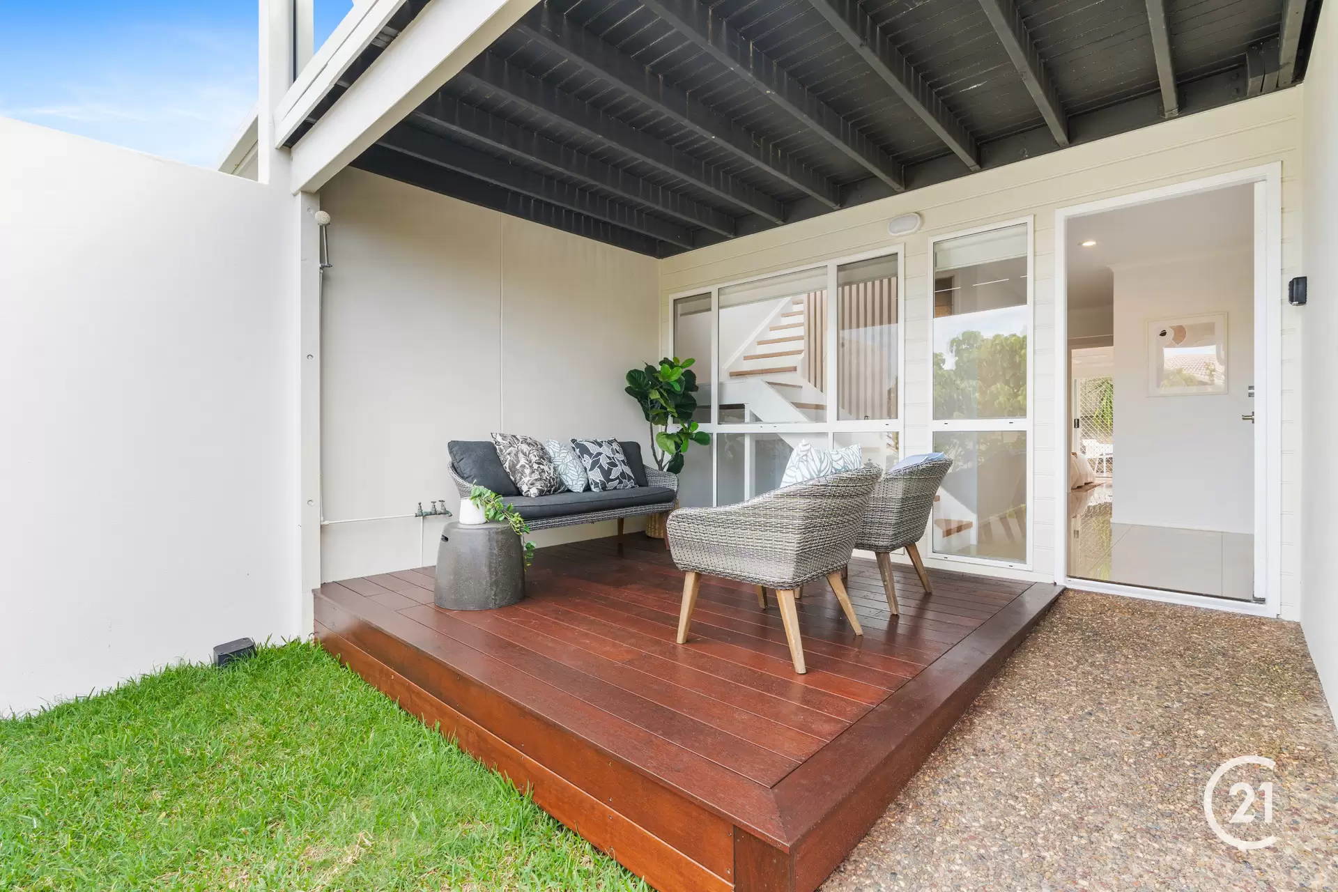 Photo #16: 2/6 Sobraon Street, Sunrise Beach - Sold by Ray White Noosa