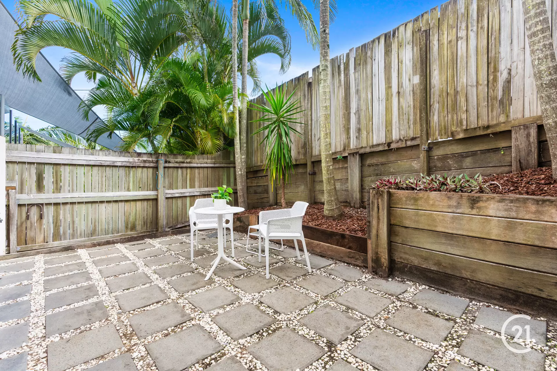 Photo #15: 2/6 Sobraon Street, Sunrise Beach - Sold by Ray White Noosa