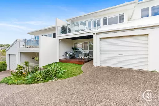 2/6 Sobraon Street, Sunrise Beach Sold by Ray White Noosa