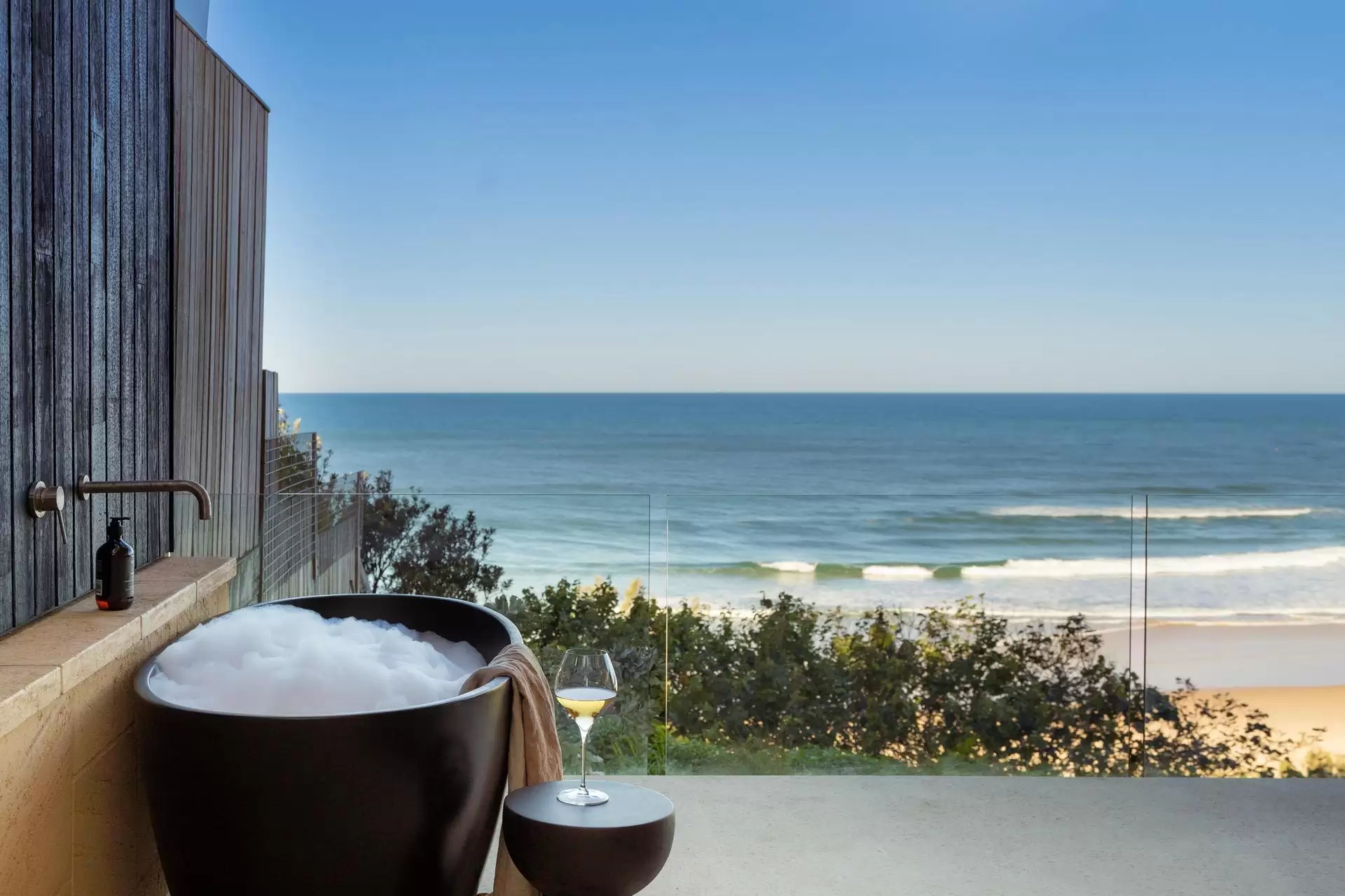 Photo #2: 10 Arakoon Crescent, Sunshine Beach - Sold by Ray White Noosa