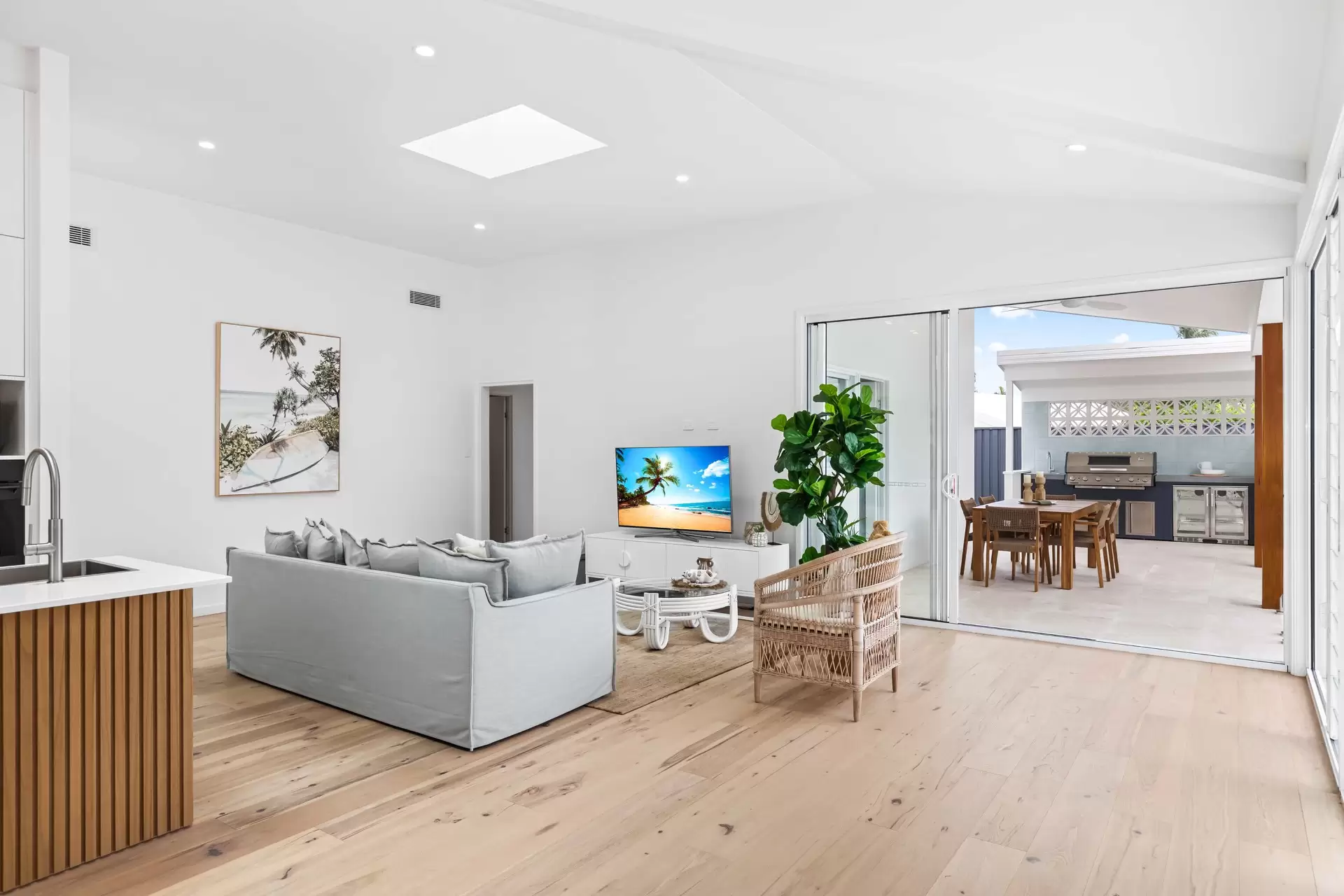 Photo #2: 6 David Street, Noosa Heads - Sold by Ray White Noosa