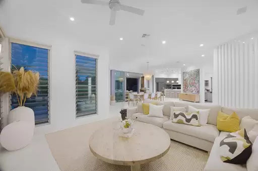 52 Longwood Drive, Peregian Springs Sold by Ray White Noosa - image 11