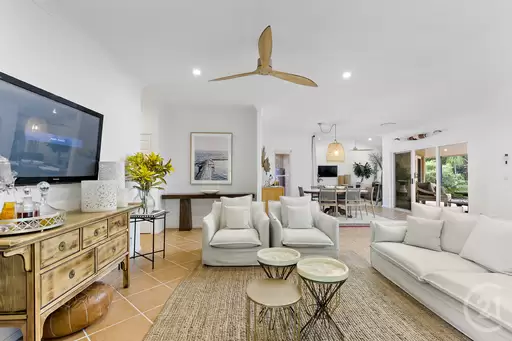 82 Lake Vista Drive, Peregian Beach Sold by Ray White Noosa