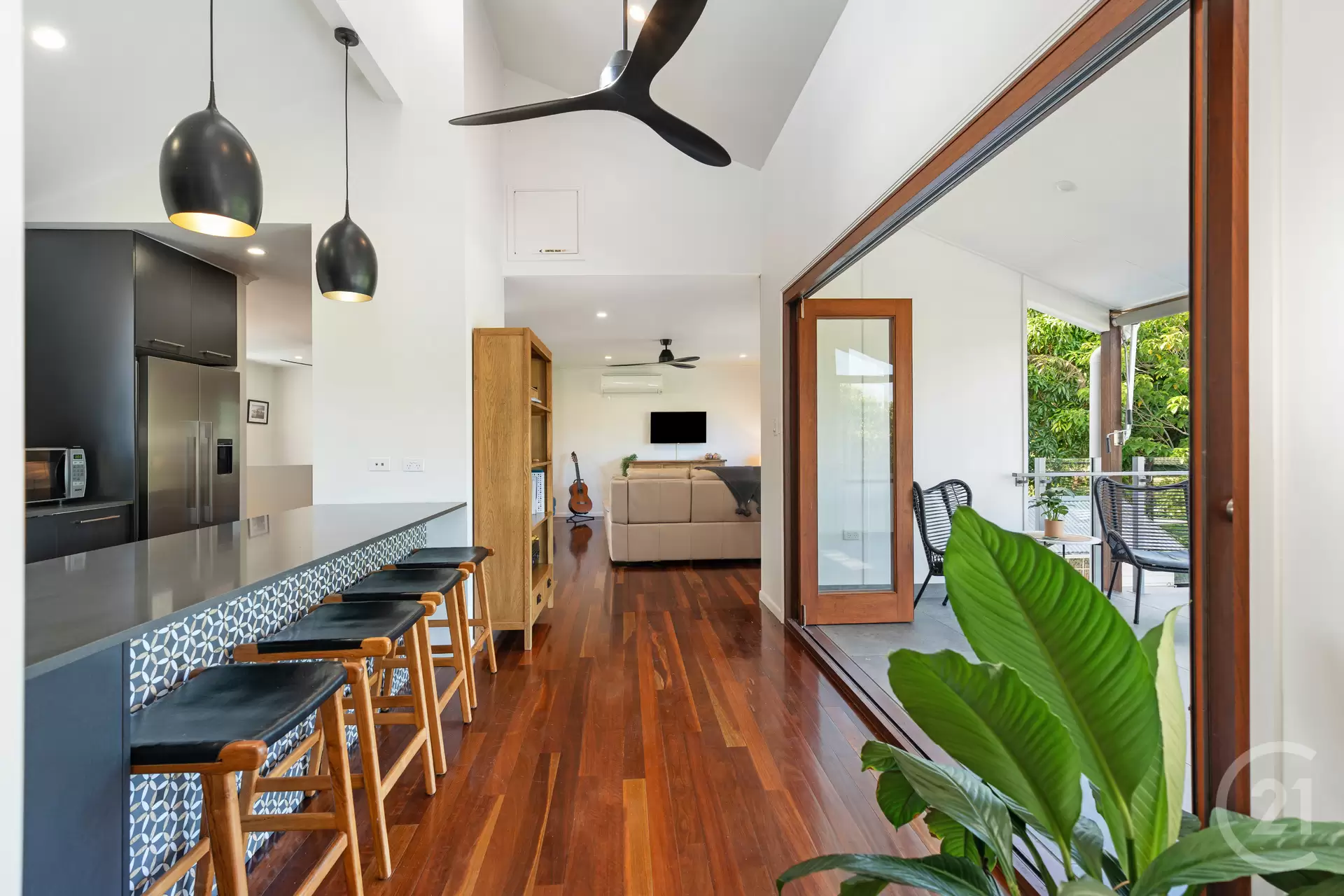 Photo #7: 4/7-9 Werin Street, Tewantin - Sold by Ray White Noosa