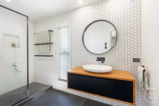 4/7-9 Werin Street, Tewantin Sold by Ray White Noosa - image 12