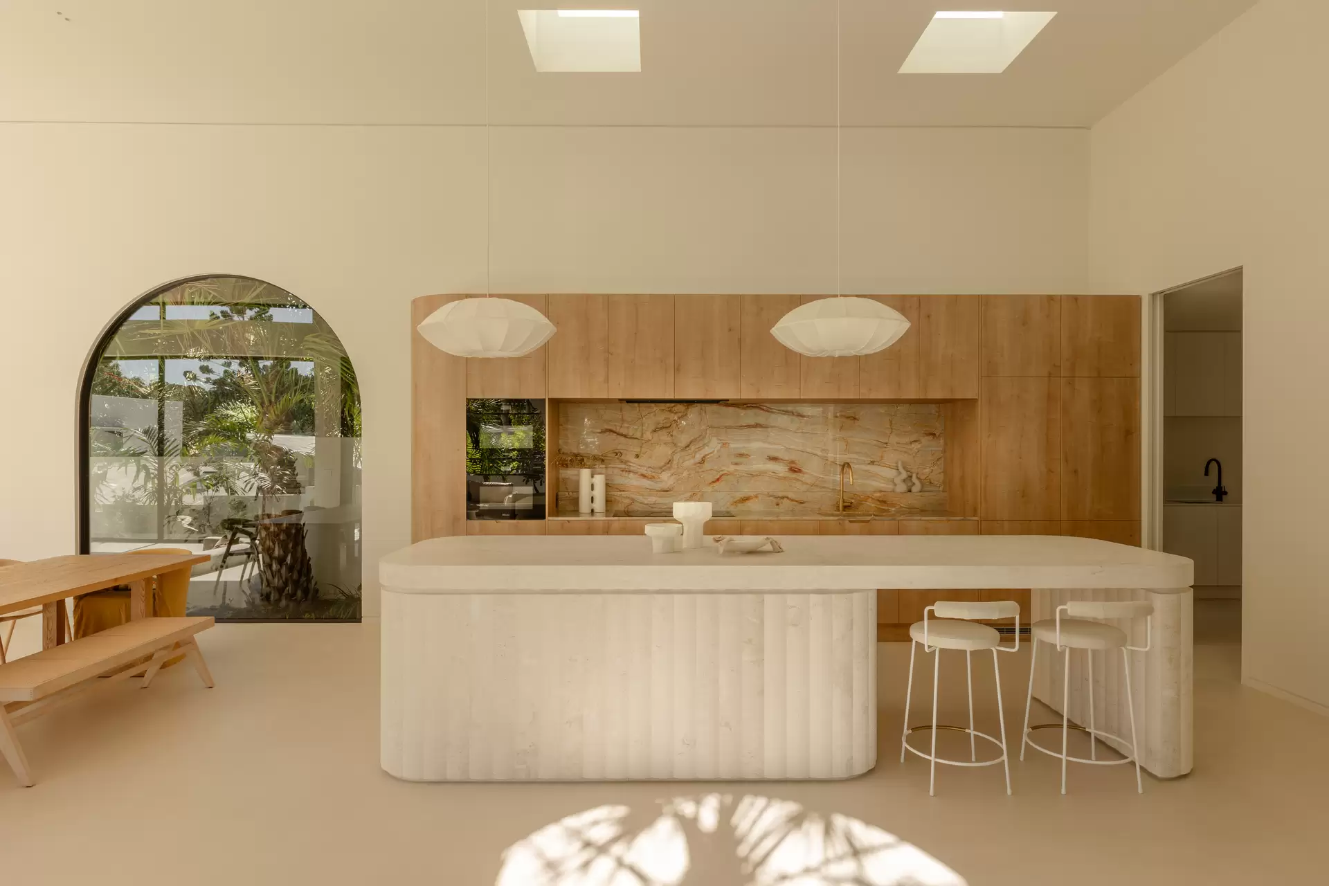 Photo #4: 6 Mitti Street, Noosa Heads - Auction by Ray White Noosa