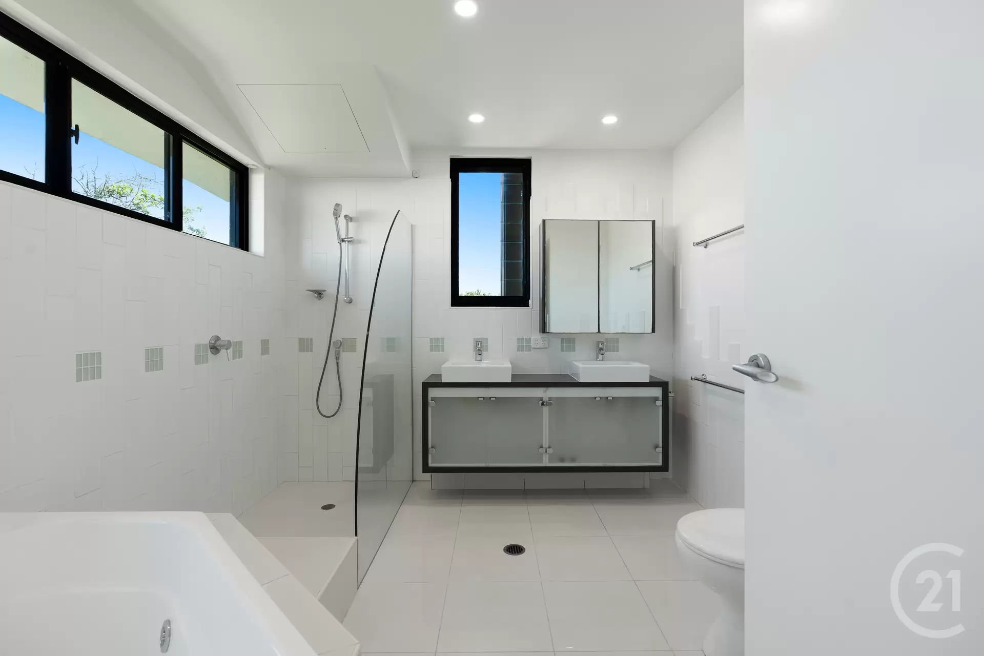 Photo #10: 6/31-33 Lorikeet Drive, Peregian Beach - Sold by Ray White Noosa