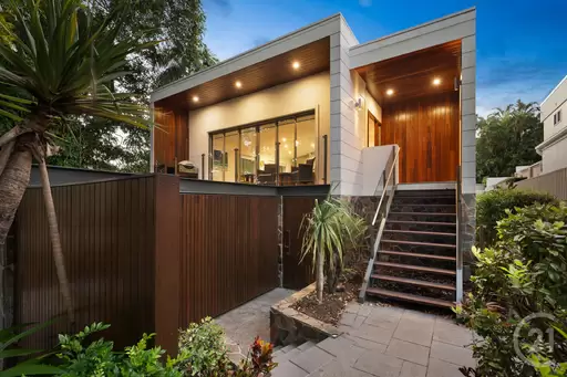 9 Depper Street, Sunshine Beach Sold by Ray White Noosa
