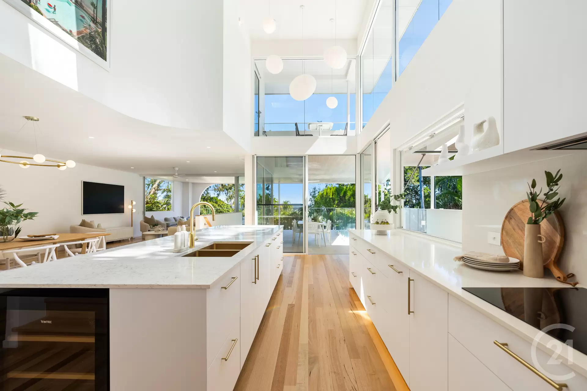 Photo #5: 3 Nairana Rest, Noosa Heads - Sold by Ray White Noosa