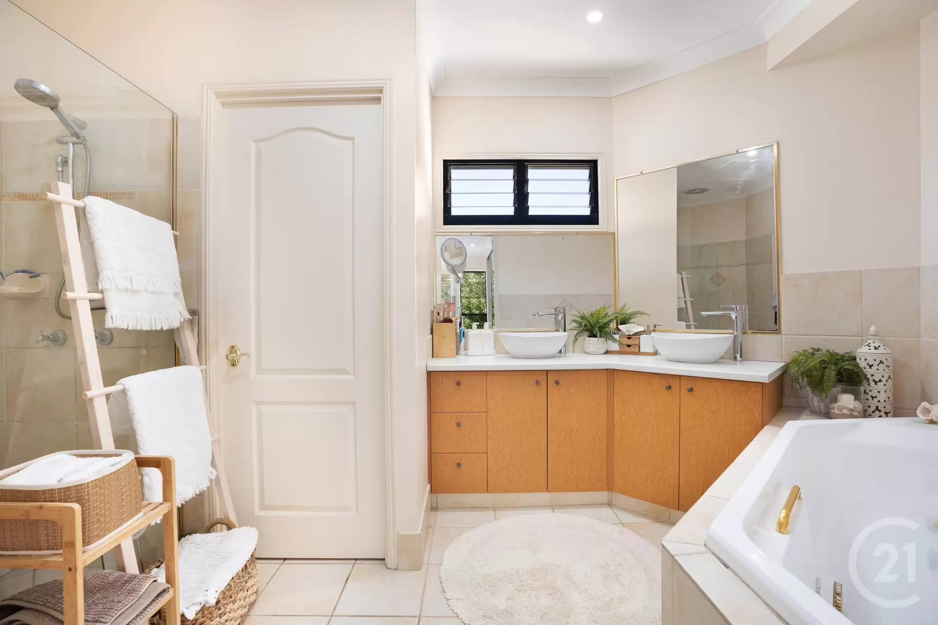 Photo #11: 34 Longwood Drive, Peregian Springs - Sold by Ray White Noosa