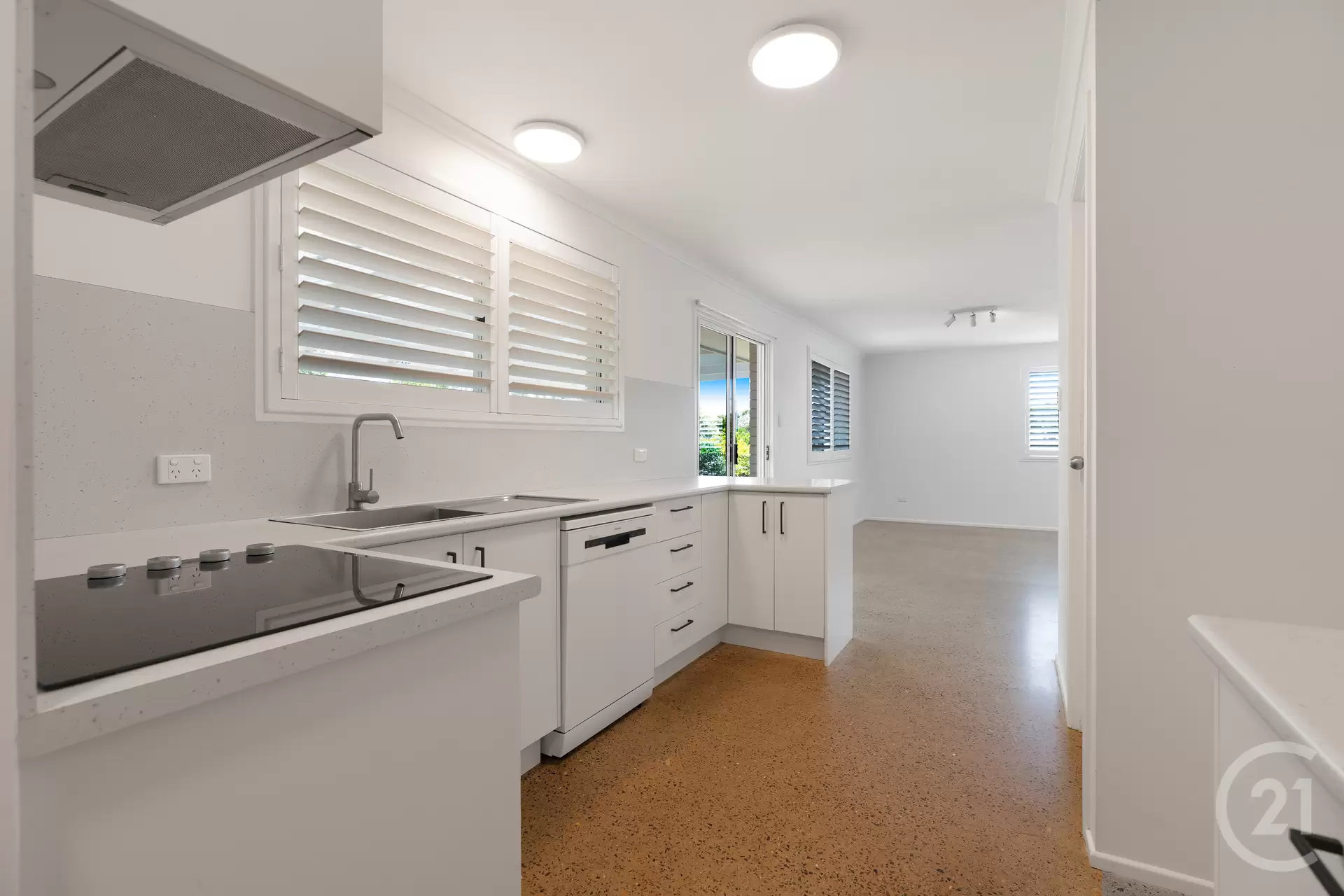 Photo #8: 7 Ulah Court, Noosa Heads - Sold by Ray White Noosa