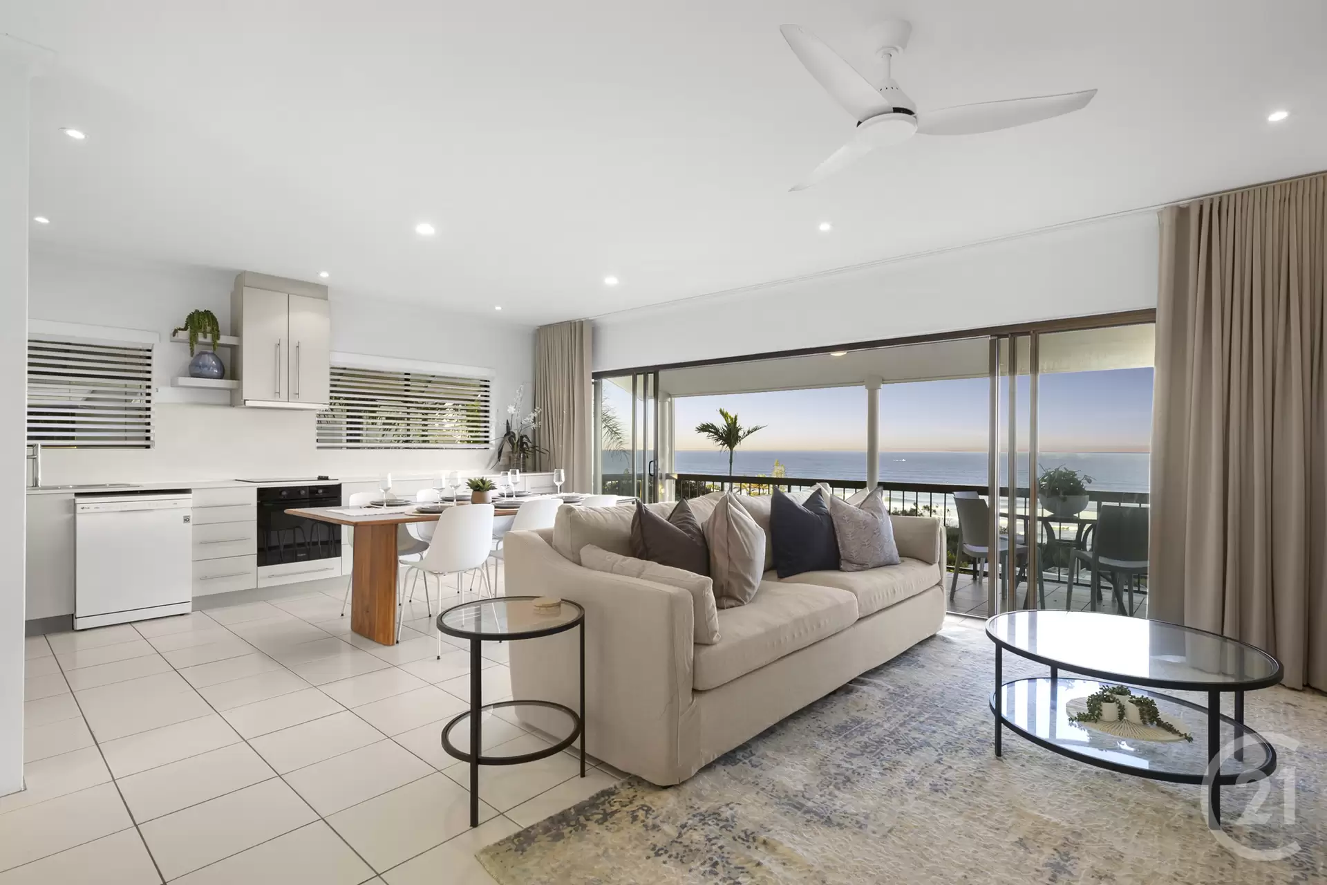 Photo #4: 22/1 Ross Crescent, Sunshine Beach - Sold by Ray White Noosa